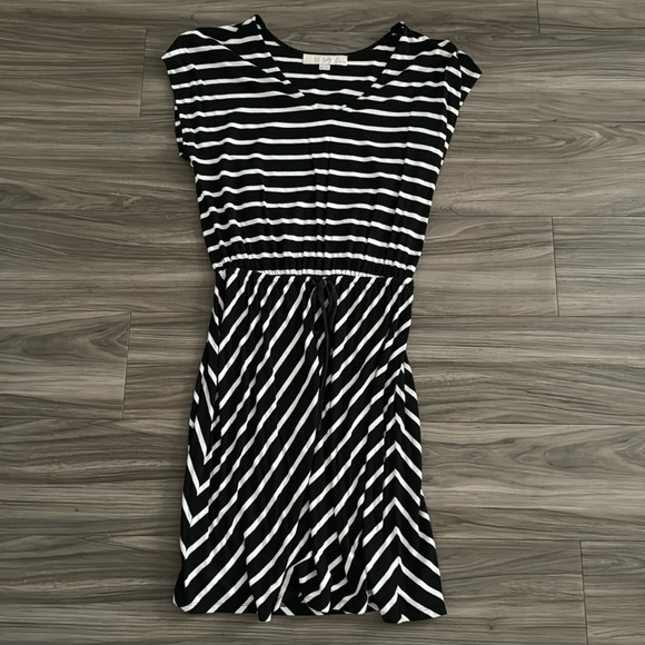 Black & White Striped Loft Dress - Picture 1 of 3